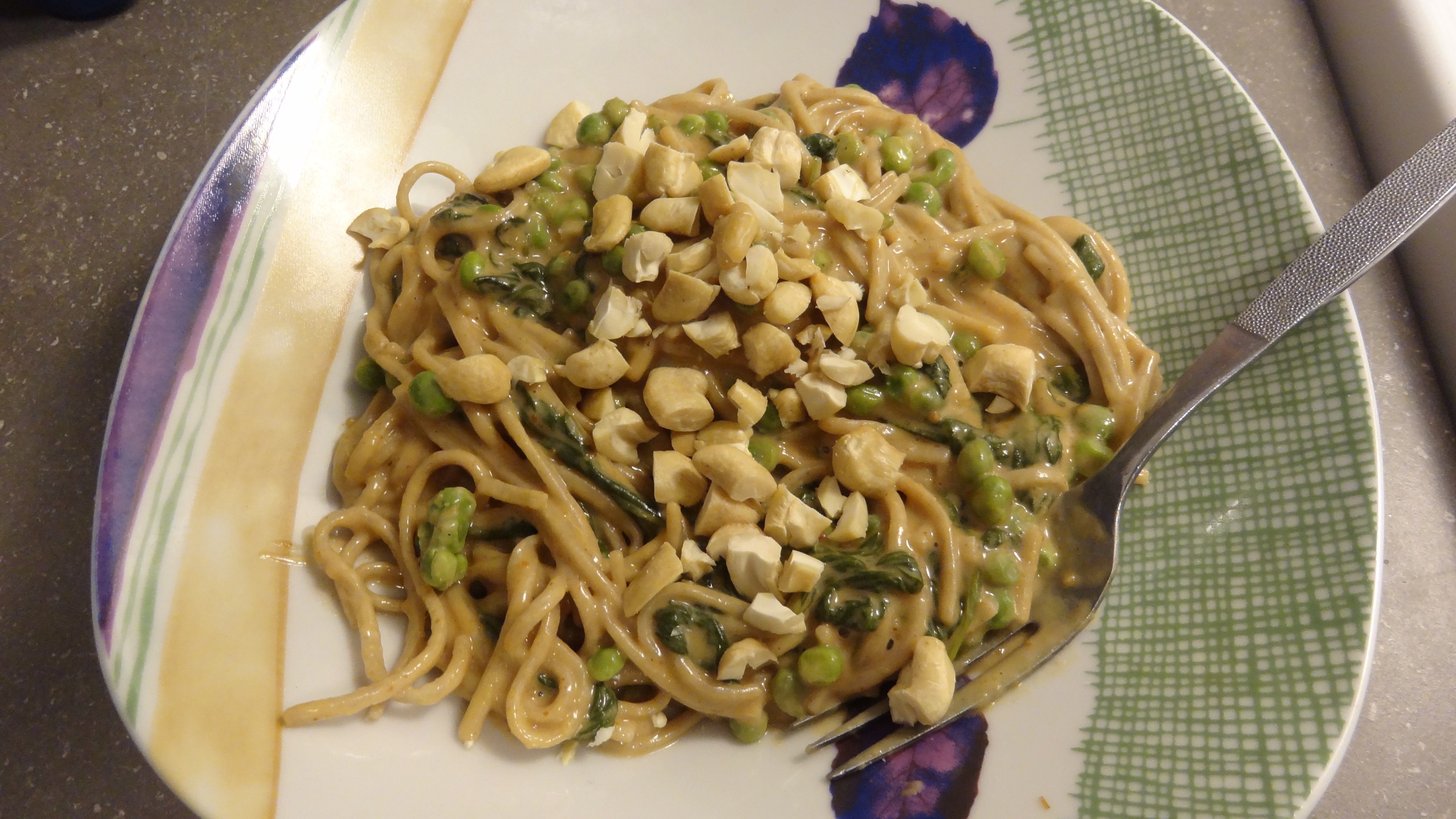 Soba Noodles With Peanut Sauce – The Green Backpack